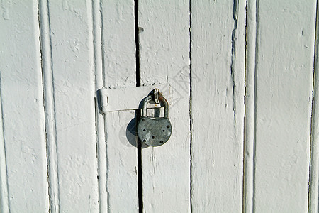 挂锁旧门的详情图片