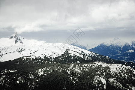 雪地度假村山上下雪装备滑雪照片娱乐山脉胜地风景假期旅行旅游图片