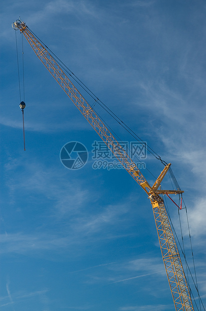 起落架吊装电线跨度工业摩天大楼安装机械金属高楼铺板图片