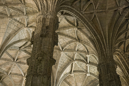 耶罗尼莫斯修道院 里斯本建筑学拱形柱子旅行雕刻照片中殿教会金库肋骨图片
