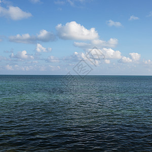 海洋和天空照片假期蓝天天气热带海面旅行地平线正方形图片