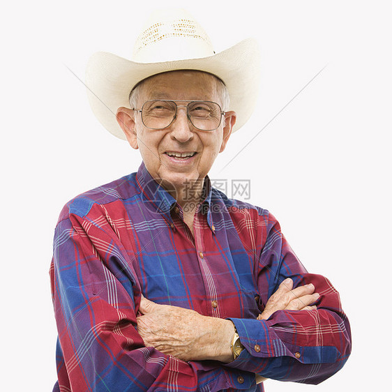 戴牛仔帽的男人双臂老年眼神照片成年人微笑男性格子正方形老年人图片