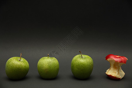 苹果例外红色个性绿色人群奶奶命令晚会黑色背景图片