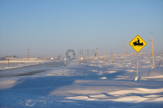 雪车过山标志公路天气假期水平旅行乡村旅游运输娱乐雪地图片