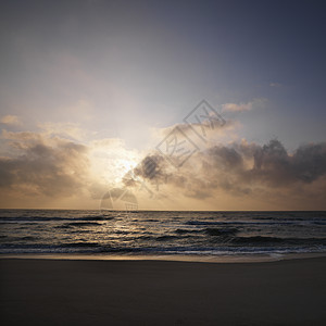 日落在海滩上正方形照片海岸假期海岸线支撑目的地海洋自然界旅行图片
