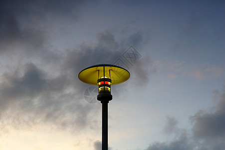灯罩哨所黄色场景辉光灯泡路灯装饰品蓝色照明日落城市图片