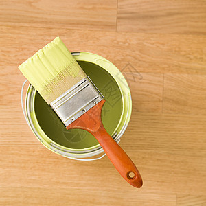 画笔在罐子上补给品装修静物高角度设计木地板地面家装绘画视图图片