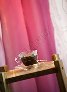 咖啡香气饮料黑色勺子奶油午餐杯子早餐咖啡店桌子图片