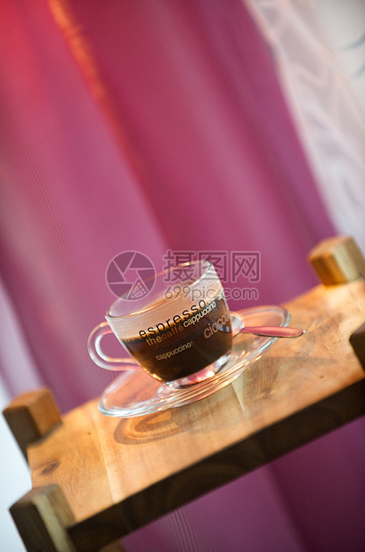 咖啡咖啡店香气酒吧奶油早餐杯子棕色桌子食物粉色图片