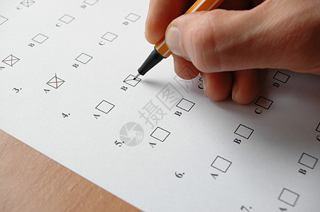 测试智商铅笔手指答案学生桌子学校智力矩形写作图片