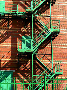 绿绿色楼梯工业几何学建筑金属建筑学背景图片