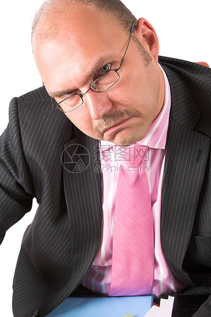 不幸的商务人士脸颊笔记顾问成人套装经理咨询员工秃头老板图片