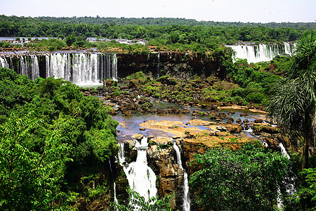 伊瓜苏 Iguazu Iguau 瀑布  大型瀑布岩石高度荒野森林绿色淡水流动图片
