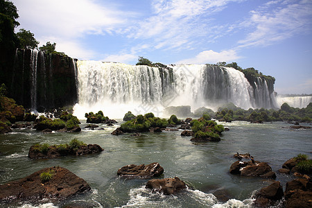 伊瓜苏 Iguazu Iguau 瀑布  大型瀑布淡水流动高度绿色森林荒野岩石图片