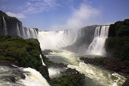 伊瓜苏 Iguazu Iguau 瀑布  大型瀑布荒野高度淡水流动森林绿色岩石图片