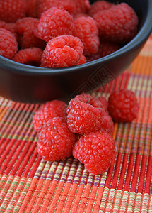 新鲜草莓营养粉色种子宏观覆盆子饮食红色水果食物果味图片