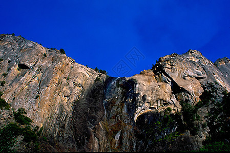 约瑟米特公园红杉花岗岩悬崖荒野清流树林旅行瀑布遗产图片