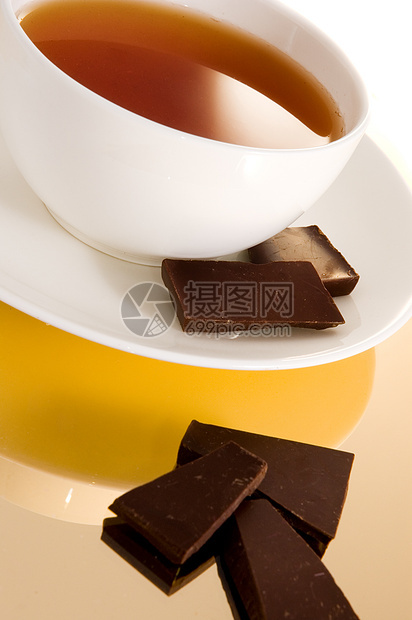 茶杯巧克力棕色甜点白色陶瓷时间正方形酒吧饮料美食图片
