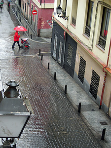 下雨不是问题图片