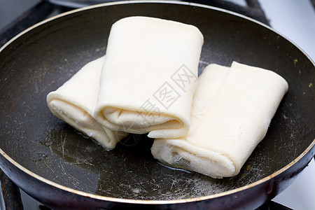 煎饼冰川白色油炸平底锅冻结烹饪食物冷藏蛋糕图片