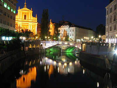卢布尔雅那夜 大桥图片