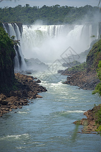 Iguazu 瀑布冒险热带白内障风景公园植被旅行岩石国家绿色图片