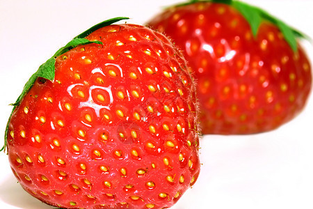 2个草莓植物浆果弹簧团体甜点果汁养分种子食物早餐图片