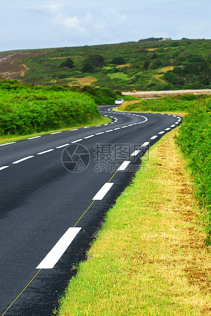 国家公路车削沥青蓝色农田运输沿海农村海岸场地道路图片