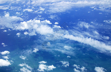 云天气飞行场景环境天空蓝色气象风景图片
