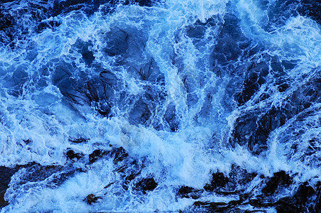 断波蓝色泡沫行动滚筒白色潮汐力量活力海洋冲浪图片