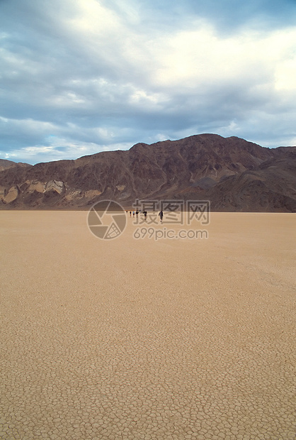 赛马滑石地质学季节性国家滚动石头赛马场公园岩石图片