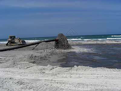 构造海滩建造水管道高清图片