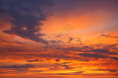 燃烧的天空黄色蓝色栗色太阳气氛紫色天气日落橙子火焰图片