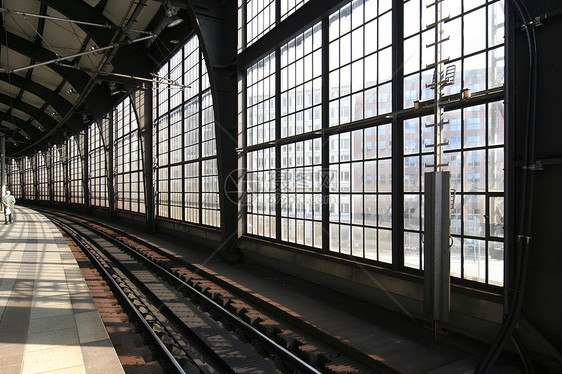 柏林火车站平台铁路运输旅游阳光铁轨旅行城市图片
