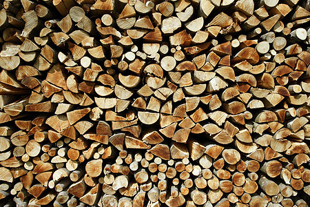 日志堆积乡村柴堆棕色力量林业木头树干松树燃料材料图片