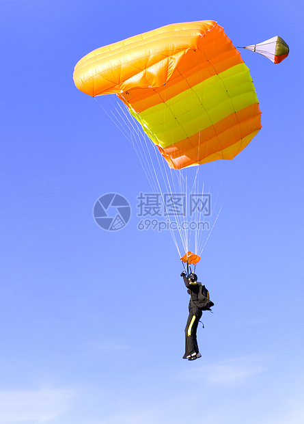 橙色降落伞运动员行动爱好男人蓝色滑行生活紫色自由段落图片