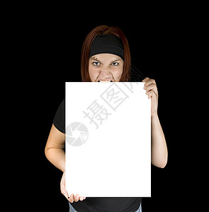 愤怒的女孩拿着画布宣传展示广告牌青少年广告标语公告商业框架香草背景图片