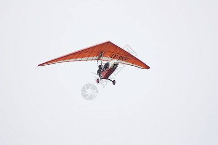 滑滑动热量活动风筝旅行飞行天空愿望风险车辆危险图片