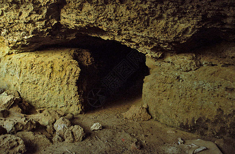 洞穴庇护所考古学日光岩石图片