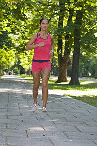 慢跑运动公园女孩耐力活动竞争跑步训练锻炼运动员图片