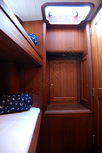 豪华帆船内阳光车辆旅游假期巡航软垫游艇泊位财富窗户图片
