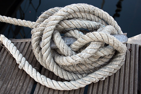绳索甲板螺旋船舶游艇风化帆船线圈爱好海洋航行图片
