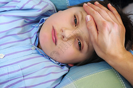生病儿童发烧流感男生保健病人休息童年温度儿科疾病图片