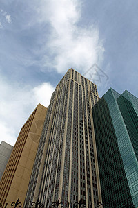办公大楼建筑白色蓝色玻璃建筑物故事反射公司栅栏天空图片