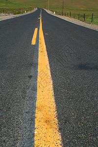 无限道路车道蓝色运输天空航程农村沥青假期国家路线图片