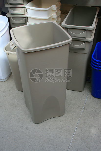 回收罐收藏环境垃圾垃圾桶灰色生态废料回收蓝色图片
