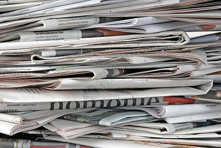 报纸堆叠 挪威床单新闻业打印回收头条阅读新闻杂志印刷图片