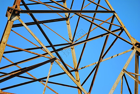 钢铁结构的详情公司天空蓝色工厂设施格子框架金属基础设施工程图片