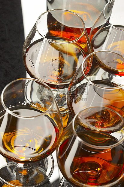 白兰地器皿口渴生活液体派对玻璃宏观酒精图片