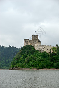 Niedzica 的城堡 波兰最受欢迎的旅游目的地之一建筑学文化帆船国家旅行博物馆历史城市明信片图片